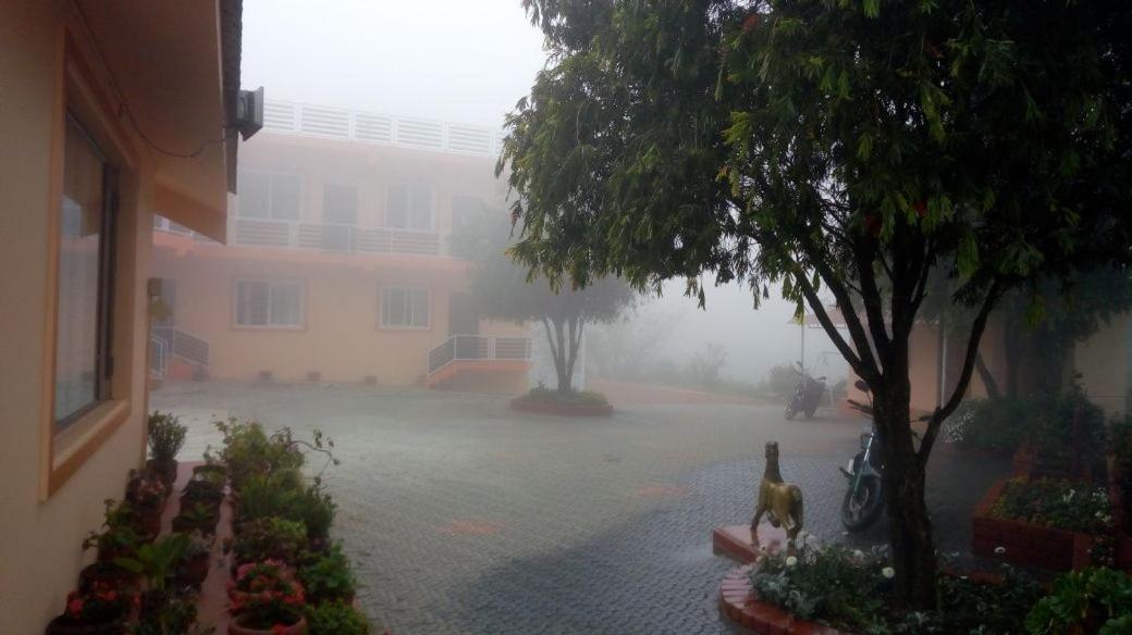 Magic Mist Resort Ooty Exterior foto